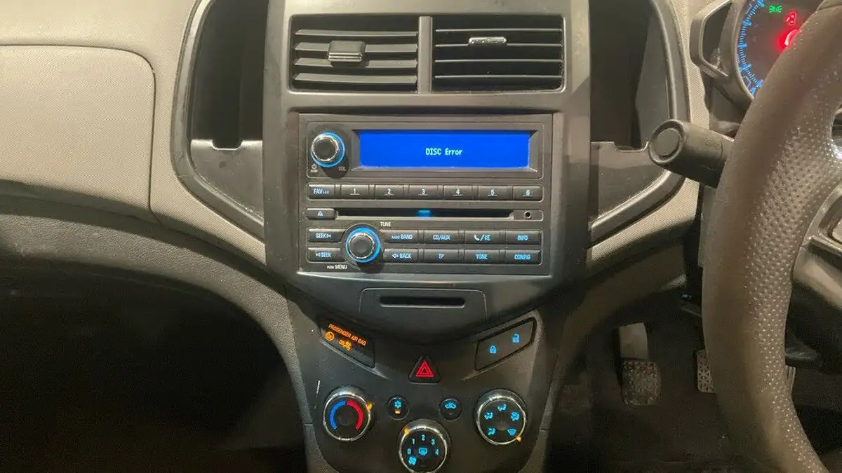 2013-chevrolet-aveo-12-ls-86ps-ss-big-9