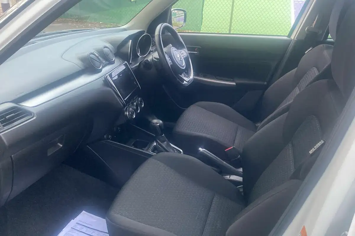 2021-suzuki-swift-12-dualjet-sz5-cvt-big-2