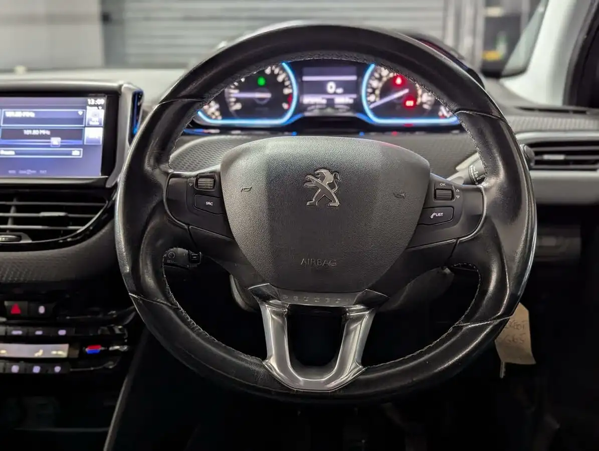 2016-peugeot-2008-crossover-12-puretech-allure-82bhp-big-16