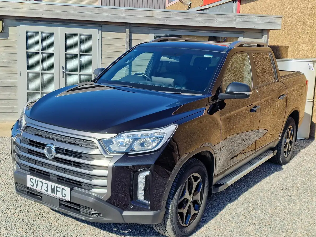 2023-kgm-ssangyong-musso-22td-saracen-202pseu6d-big-2