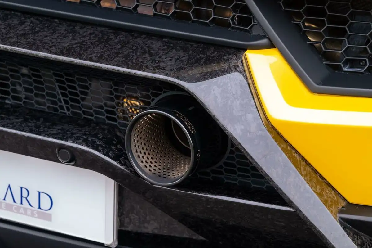 2018-lamborghini-huracan-52-performante-coupe-big-38