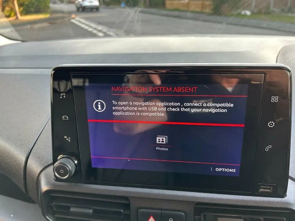 2020-citroen-berlingo-15bluehdi-1000-enterprise-100pseu6dt-e-panel-big-55