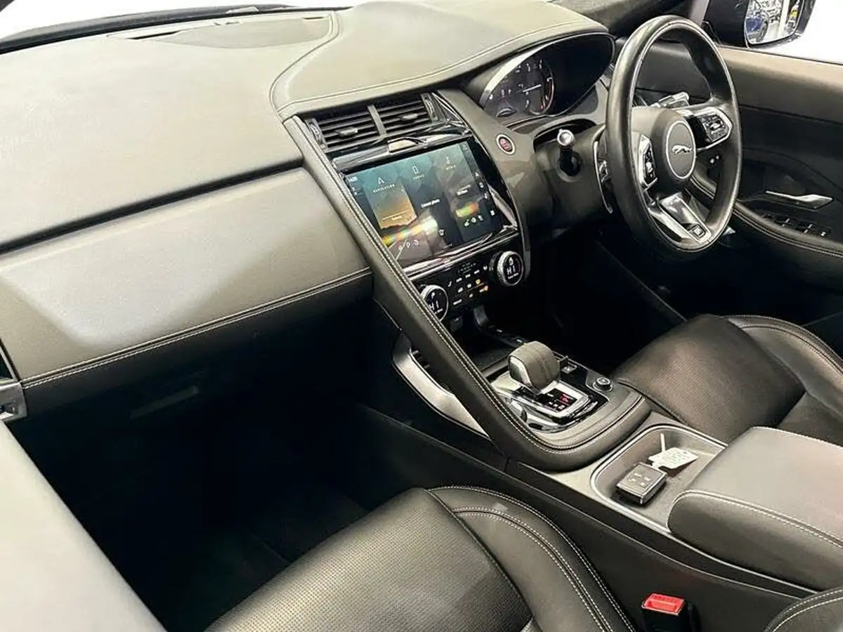 2021-jaguar-e-pace-20-d165-r-dynamic-s-awd-mhev-auto-big-10