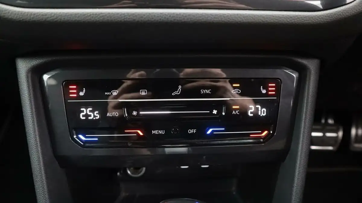 2024-volkswagen-tiguan-allspace-15-tsi-r-line-big-12