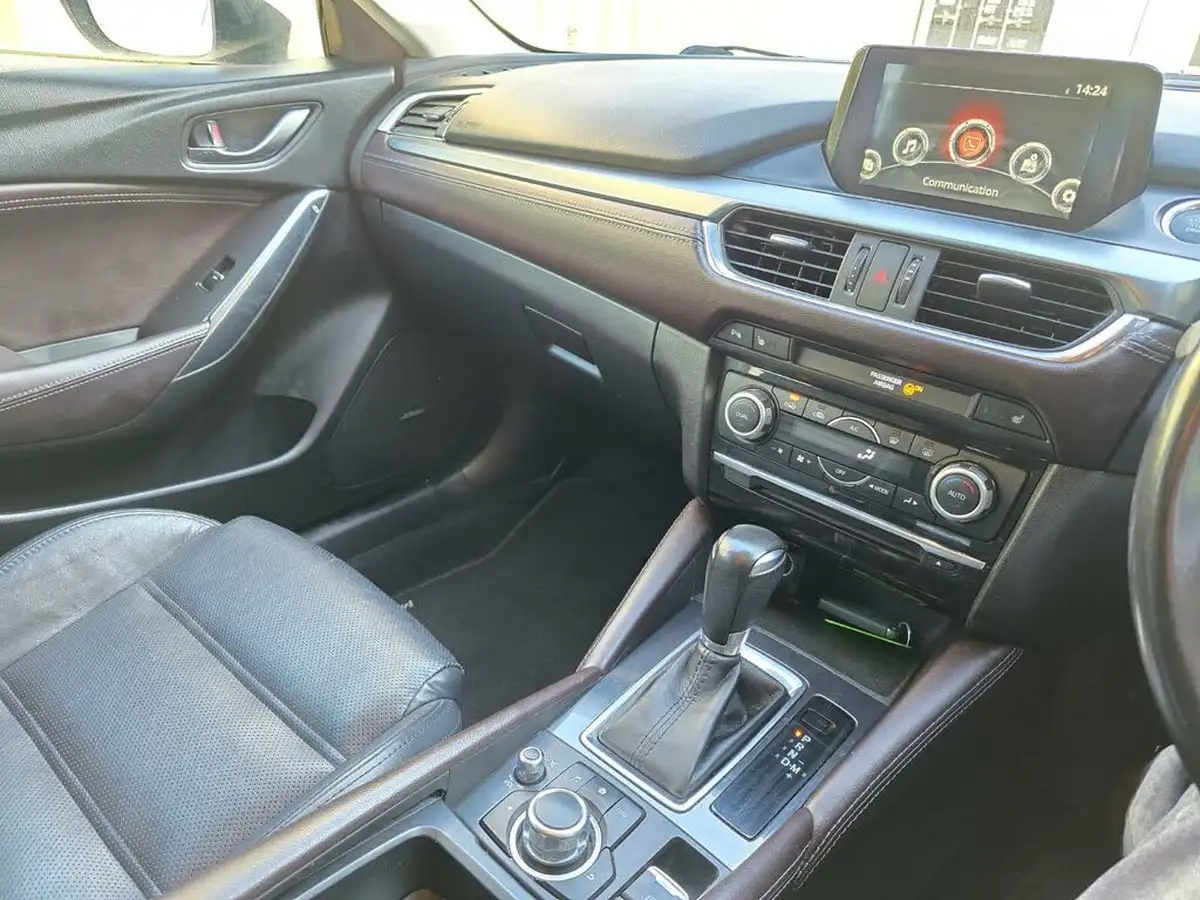 2015-mazda-mazda6-22td-sport-nav-175ps-tourer-5d-auto-big-30