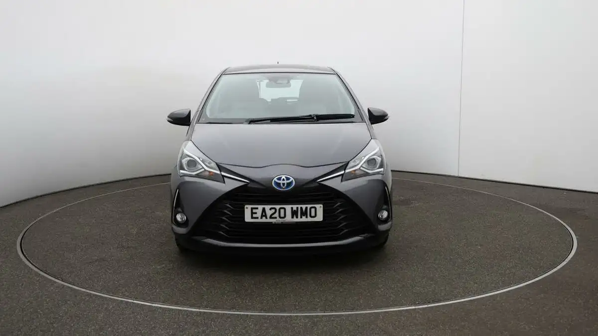 2020-toyota-yaris-15-vvt-i-icon-98bhp-hybrid-1497cc-e-cvt-big-2