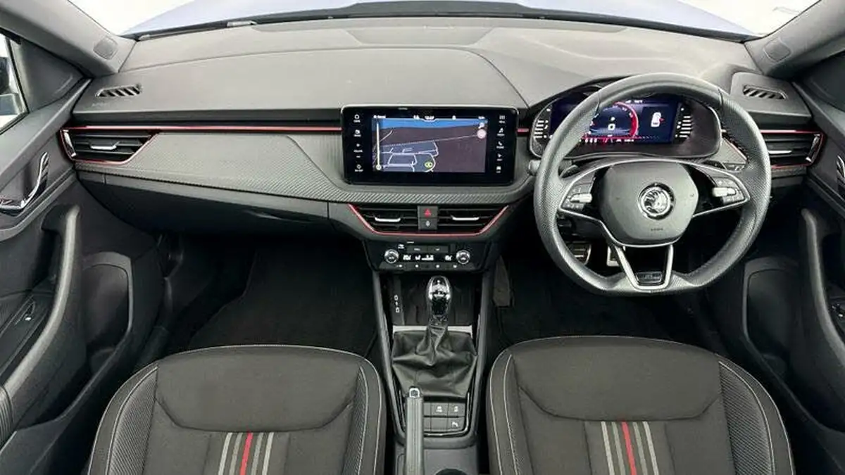2024-skoda-kamiq-10-tsi-monte-carlo-116ps-dsg-big-9