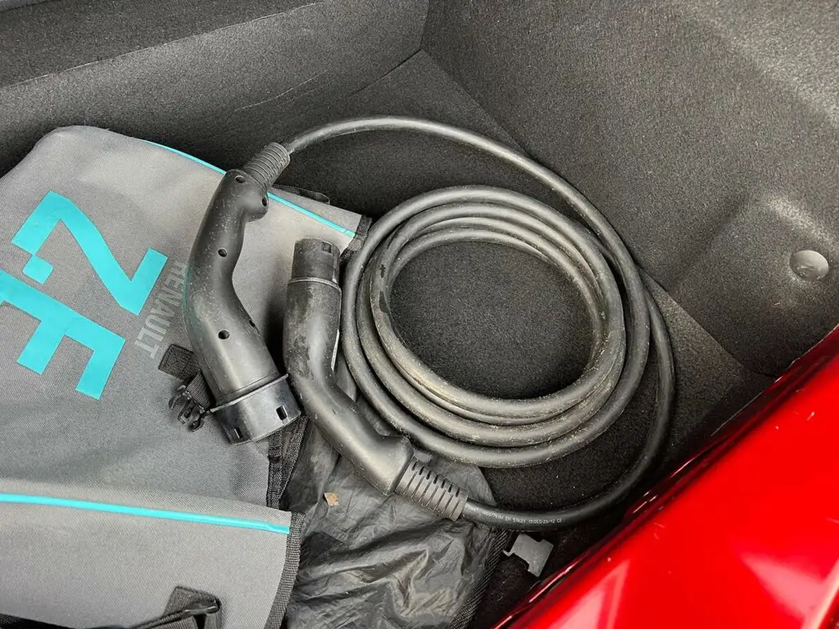 2021-renault-zoe-e-i-gt-line-big-31