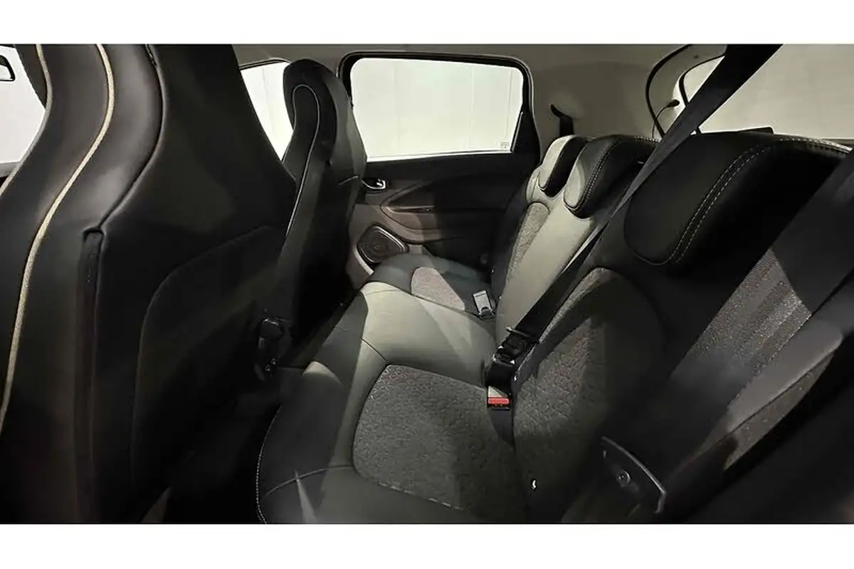 2022-renault-zoe-e-iconic-135ps-r135ze50-boost-charge-big-19