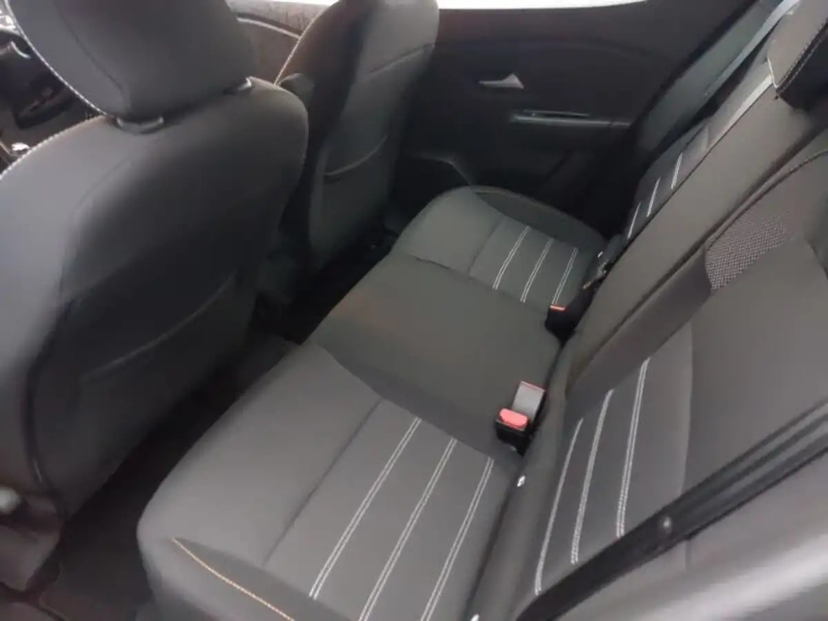 2023-dacia-sandero-stepway-10-tce-expression-100bhp-bi-fuel-big-5