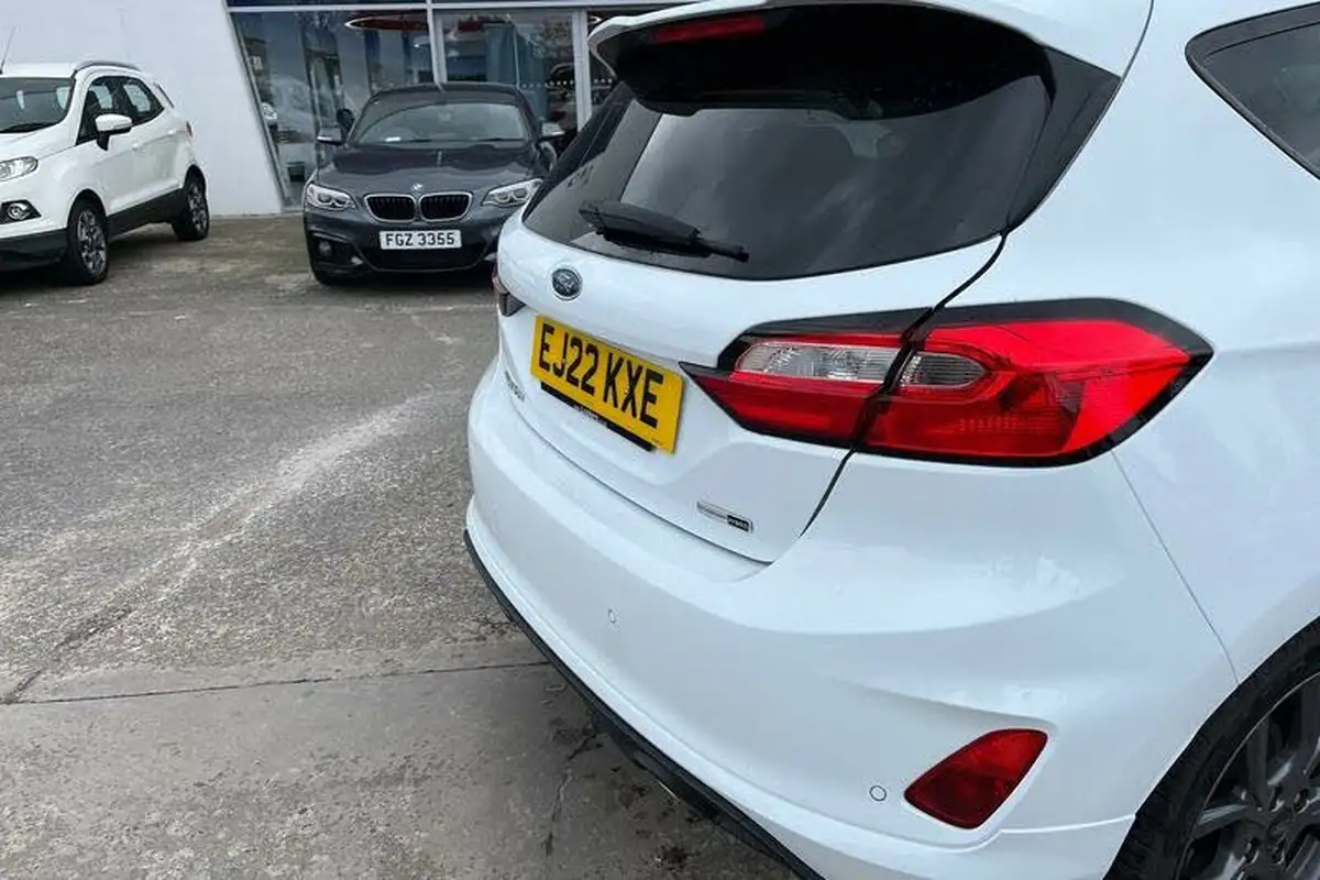 2022-ford-fiesta-big-39