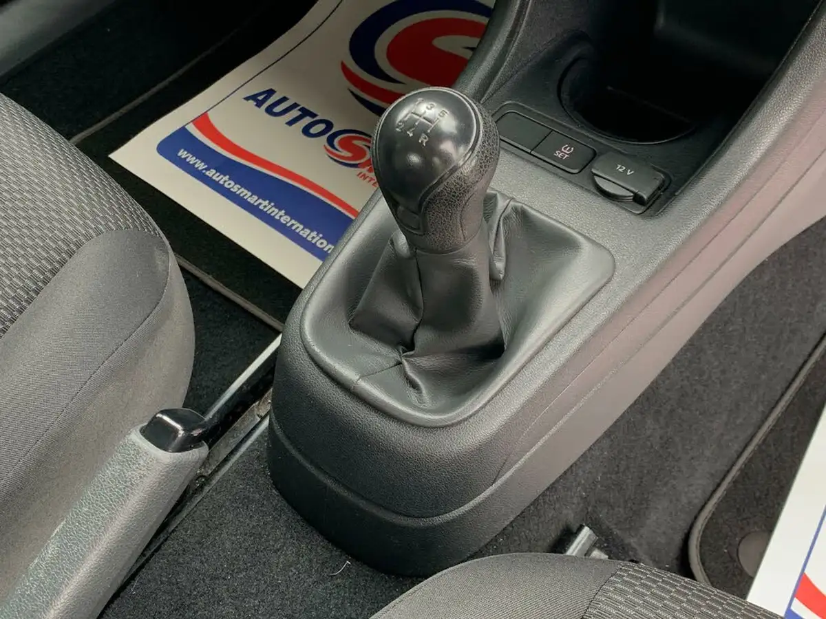 2015-seat-mii-10-s-3d-big-8