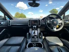 2013-porsche-cayenne-30td-small-16