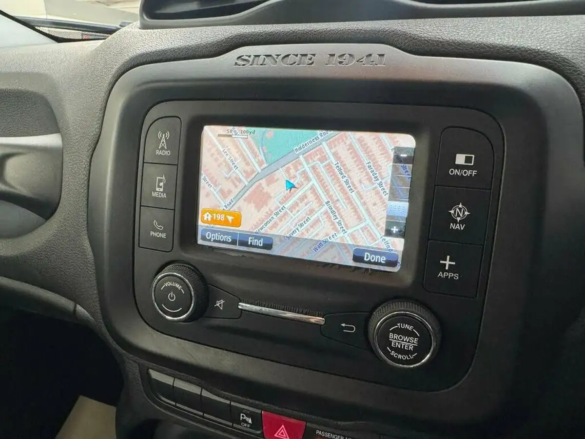 2016-jeep-renegade-16-multijet-ii-longitude-ss-big-19