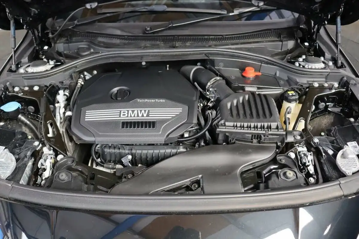 2022-bmw-2-series-15-218i-sport-lcp-coupe-4d-dct-big-14