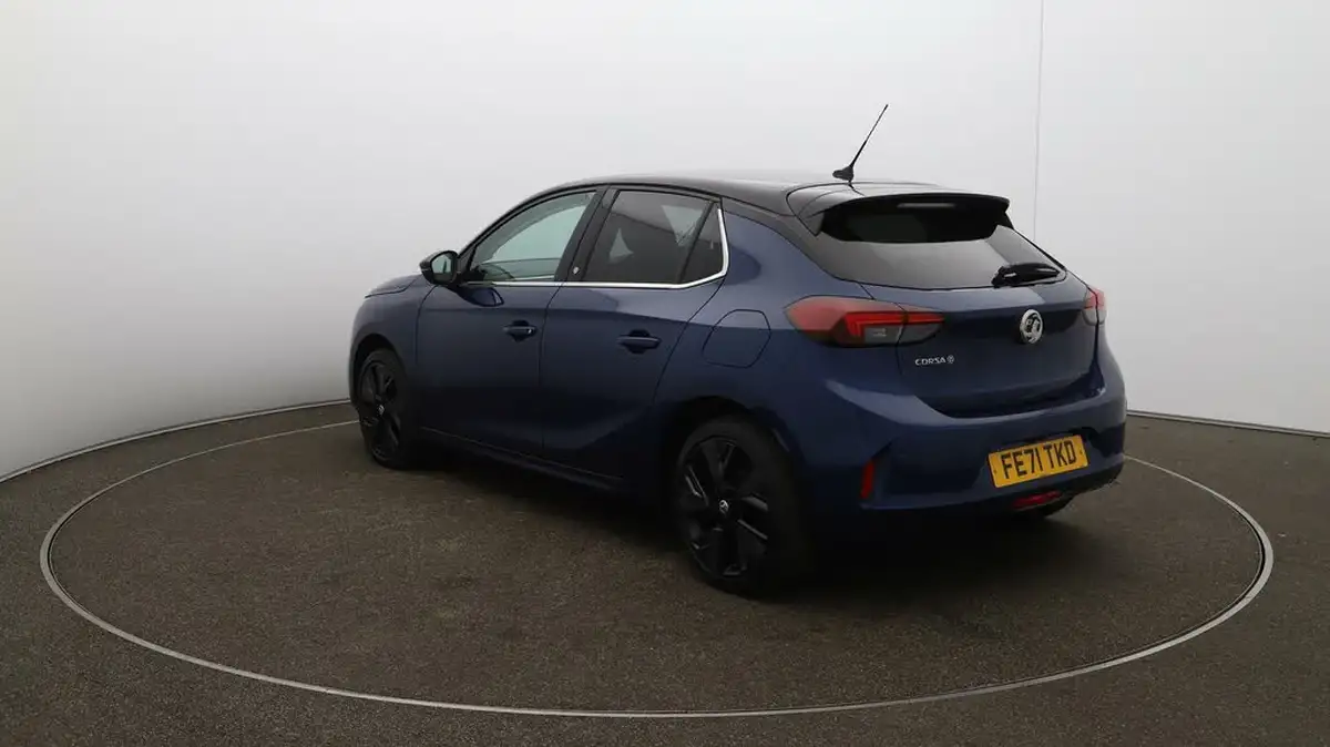 2021-vauxhall-corsa-e-elite-premium-big-59