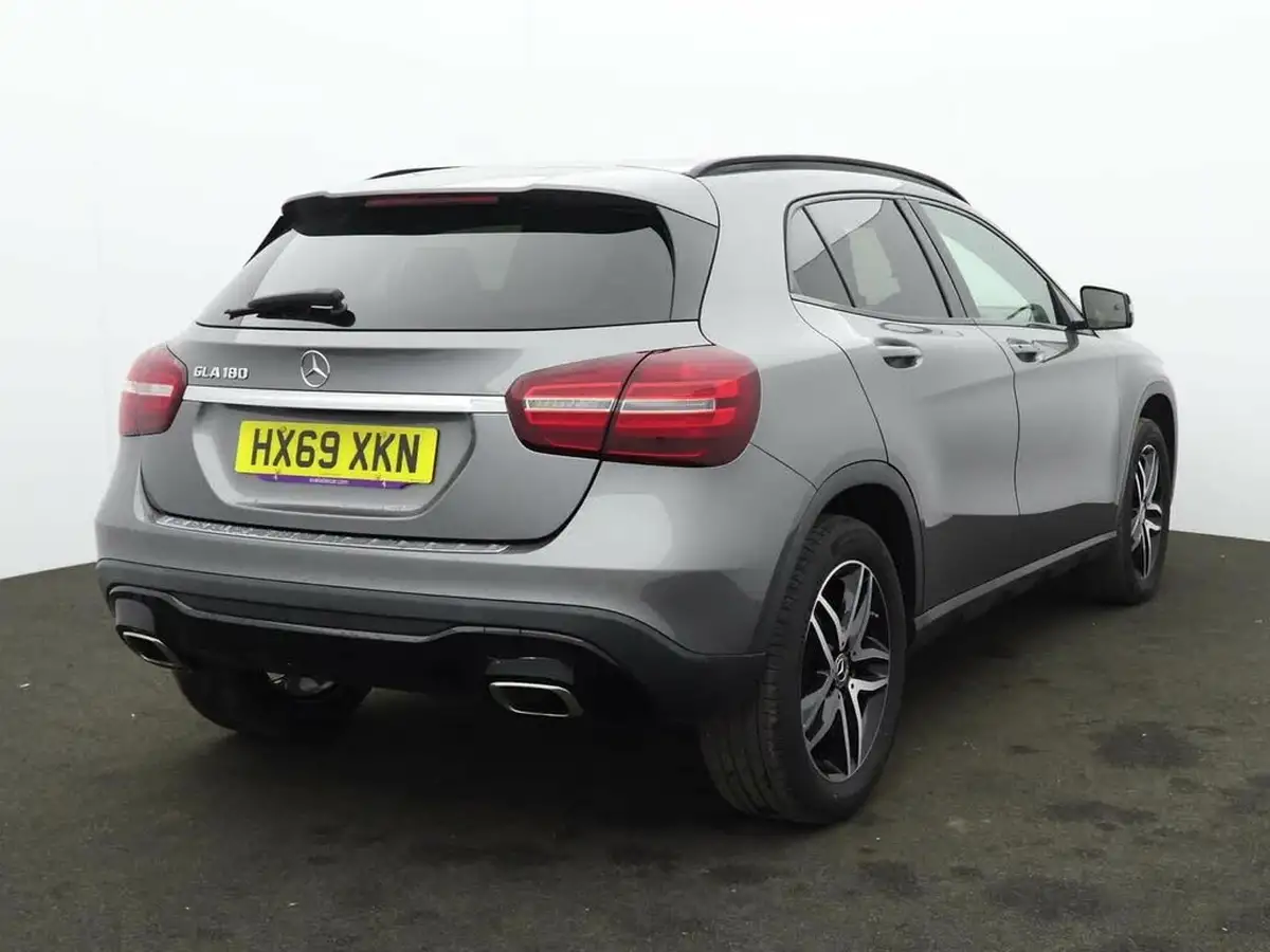 2020-mercedes-benz-gla-class-16-gla-180-urban-edition-7g-dct-big-5
