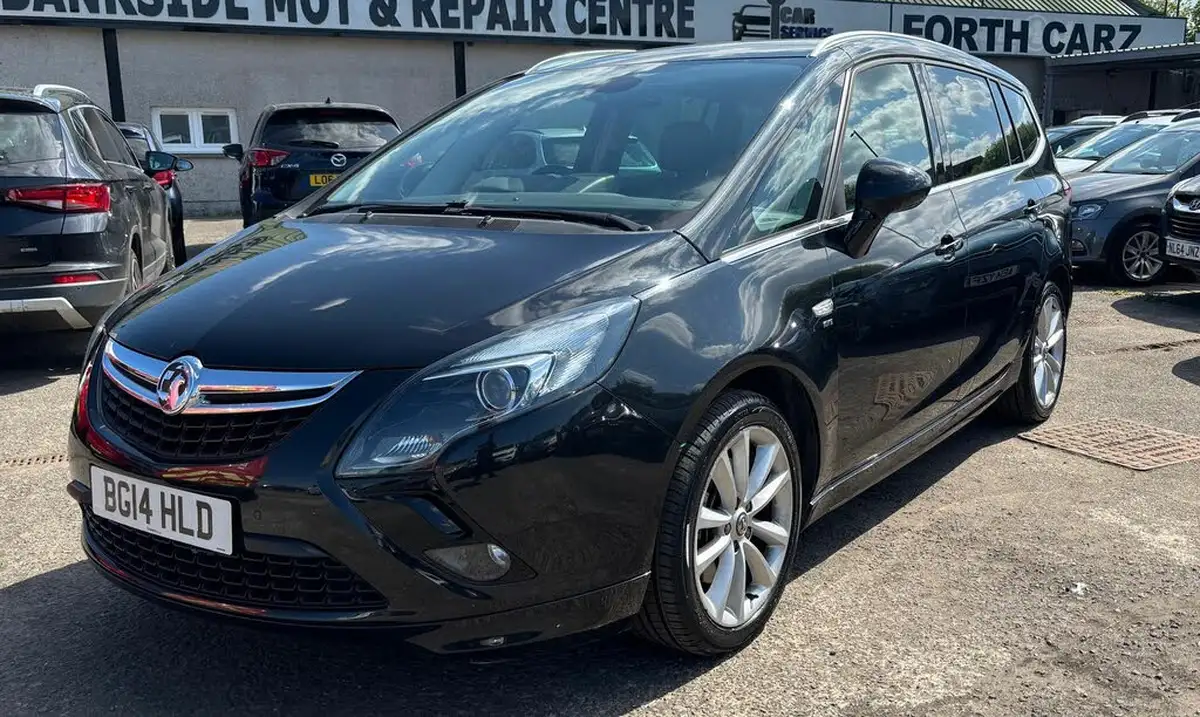 2014-vauxhall-zafira-tourer-20cdti-se-big-1