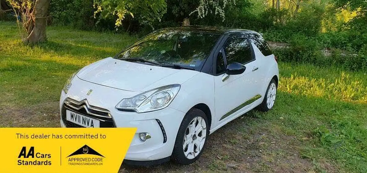 2011-citroen-ds3-16-dsport-150ps-big-4