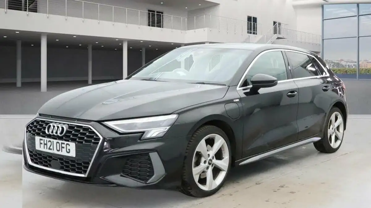 2021-audi-a3-14-40-tfsi-e-s-line-big-4