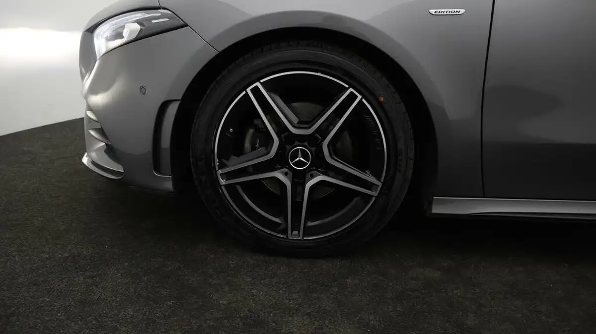 2022-mercedes-benz-a-class-13-a180-amg-line-executive-edition-hatchback-5d-7g-dct-big-17