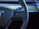2022-tesla-model-y-e-long-range-small-71
