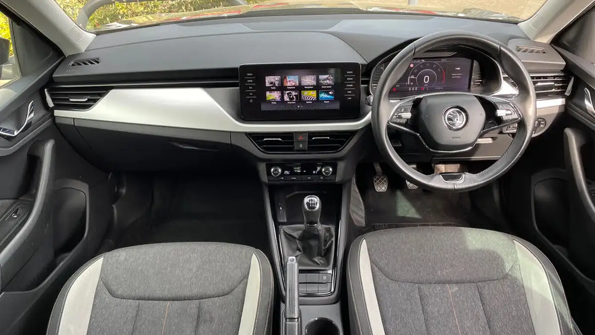 2021-skoda-kamiq-10-tsi-se-l-109ps-big-10