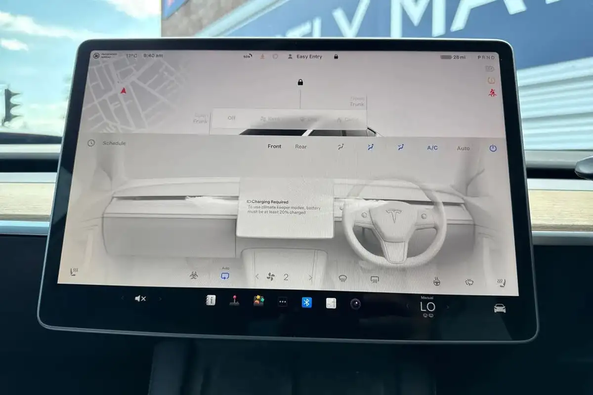 2022-tesla-model-y-e-long-range-big-21