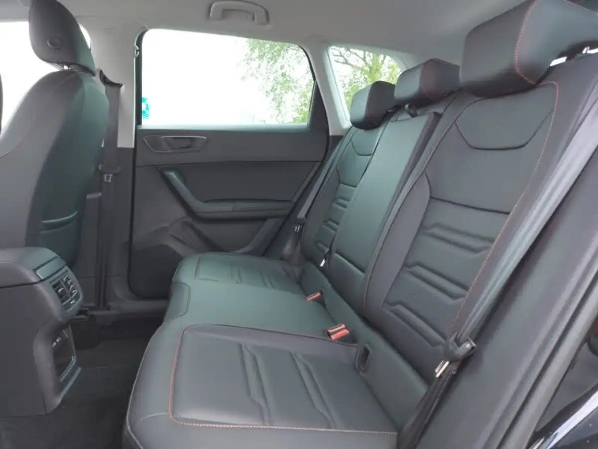 2023-seat-ateca-15-ecotsi-fr-sport-big-11