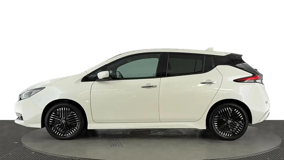 2022-nissan-leaf-e-n-connecta-39kwh-big-6