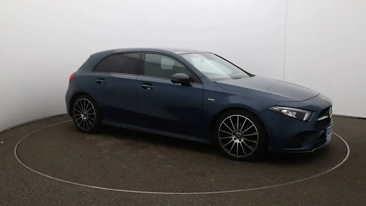 2020-mercedes-benz-a-class-20d-a200d-exclusive-edition-big-47