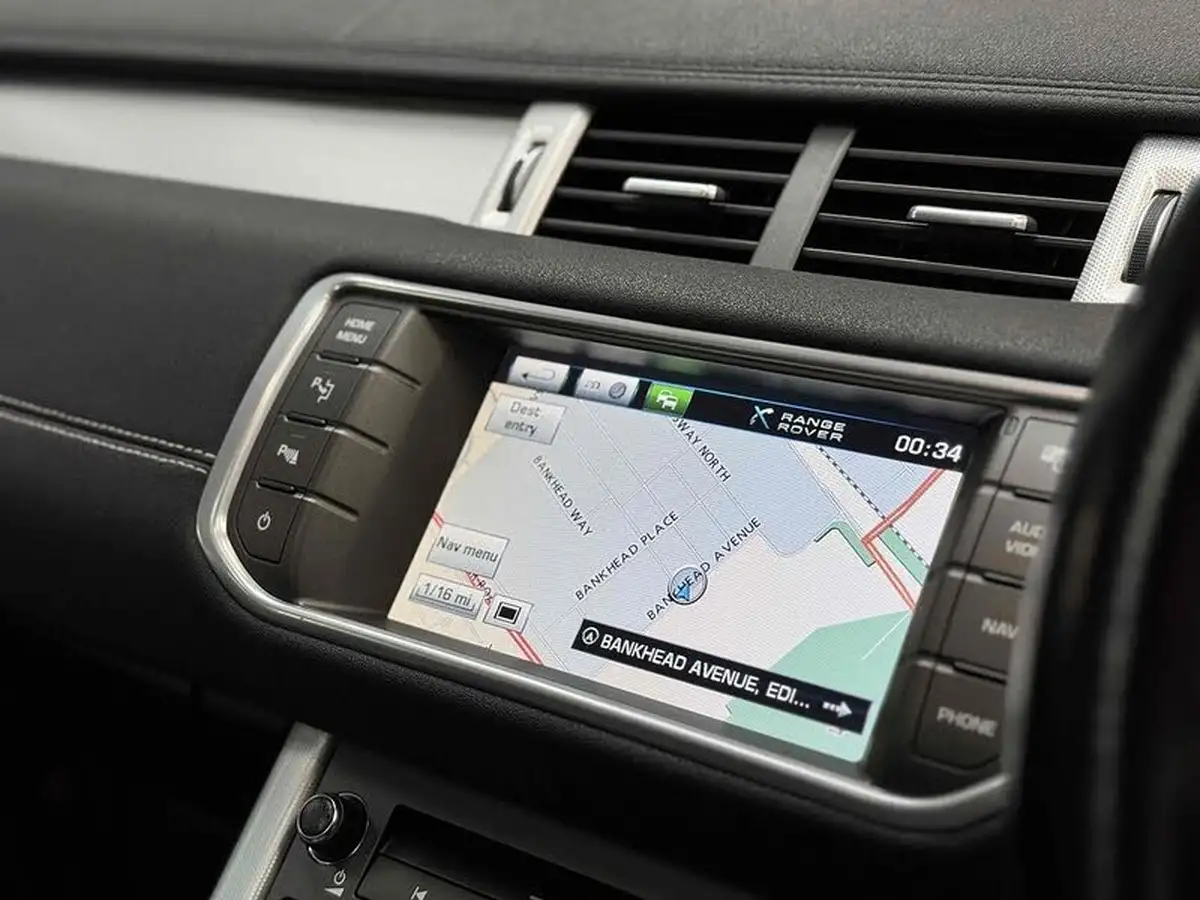 2013-land-rover-range-rover-evoque-22td-dynamic-lux-hatchback-5d-auto-big-8