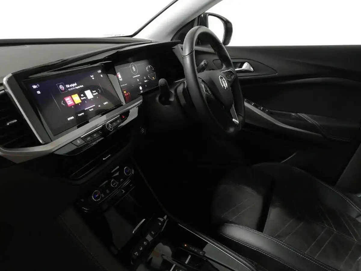 2023-vauxhall-grandland-12-ultimate-130ps-auto-big-4