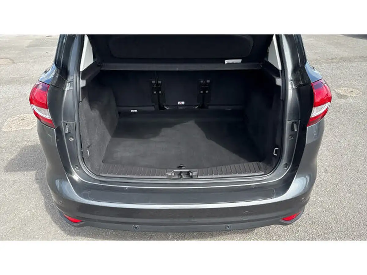 2017-ford-c-max-10t-titanium-125ps-big-3