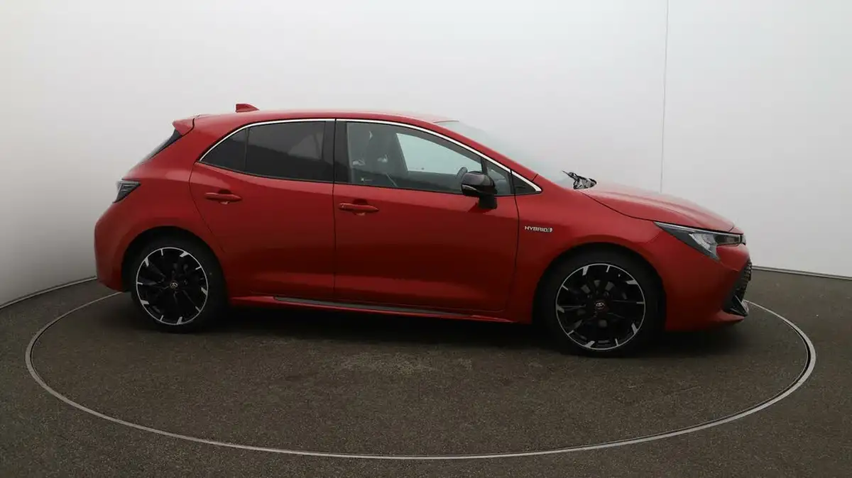 2021-toyota-corolla-18-vvt-i-gr-sport-trk-hatchback-big-48