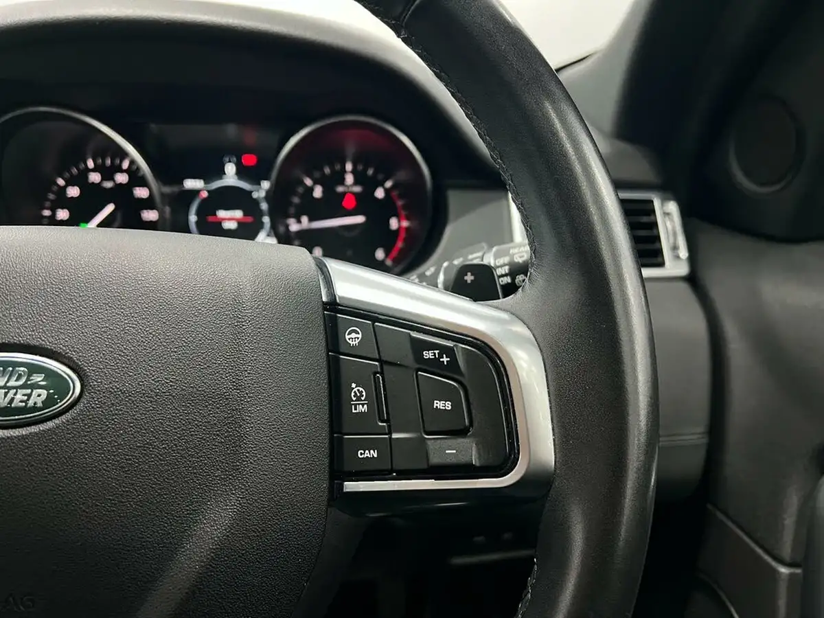 2019-land-rover-discovery-sport-20td4-landmark-big-51