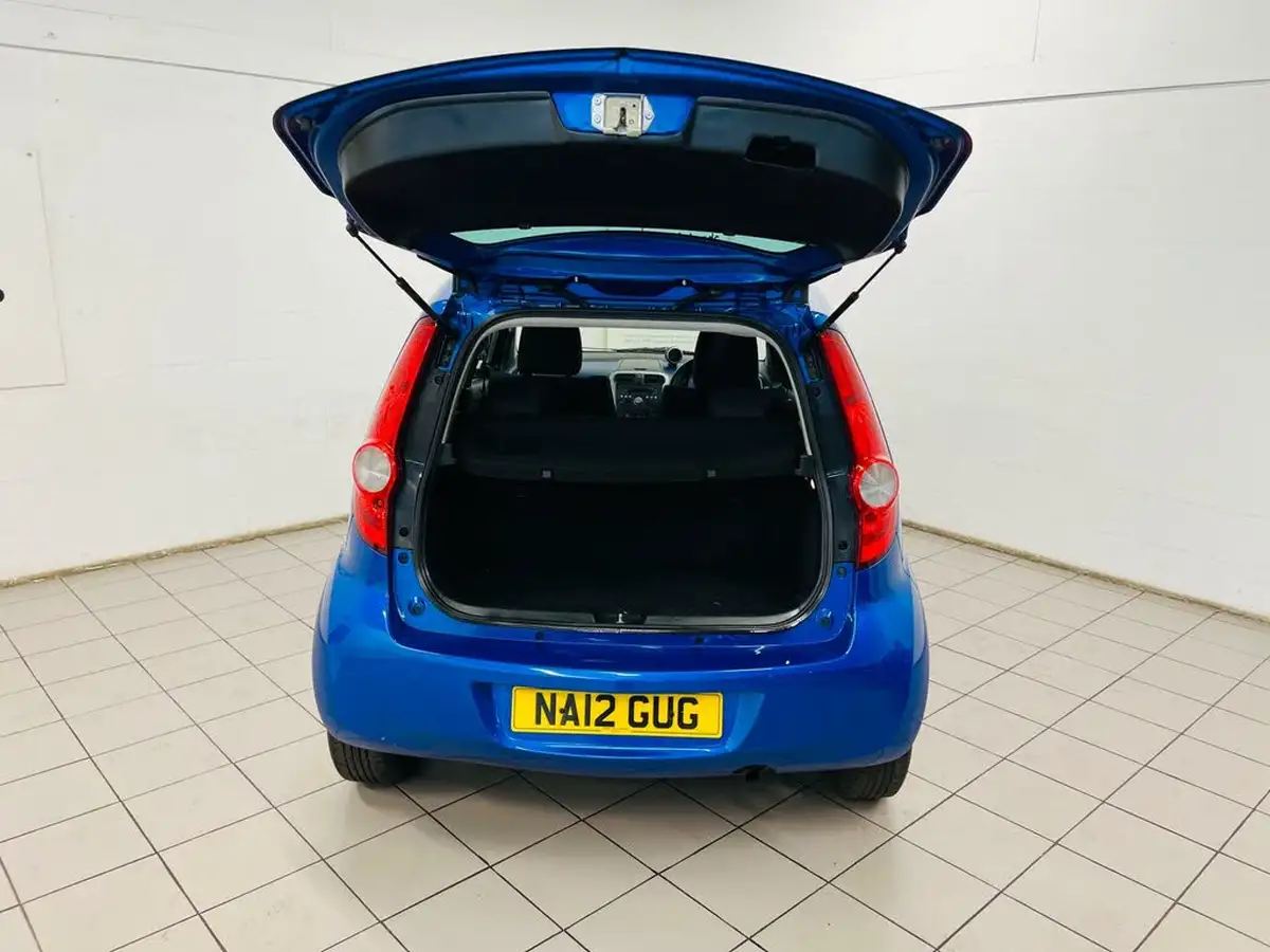 2012-vauxhall-agila-12-se-big-22