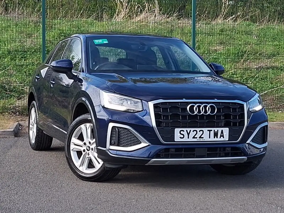 2022-audi-q2-10-30-tfsi-sport-big-0