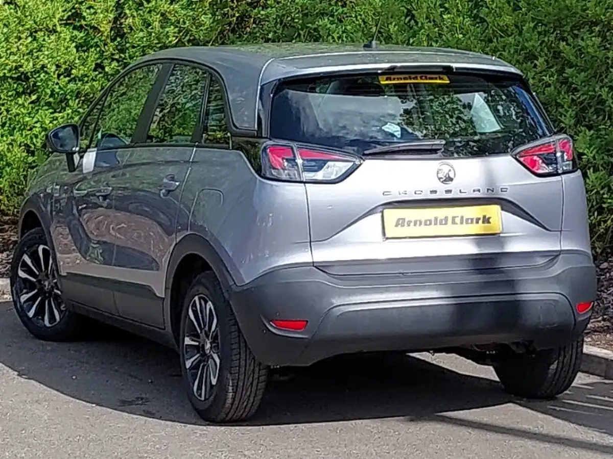 2022-vauxhall-crossland-12i-design-big-1