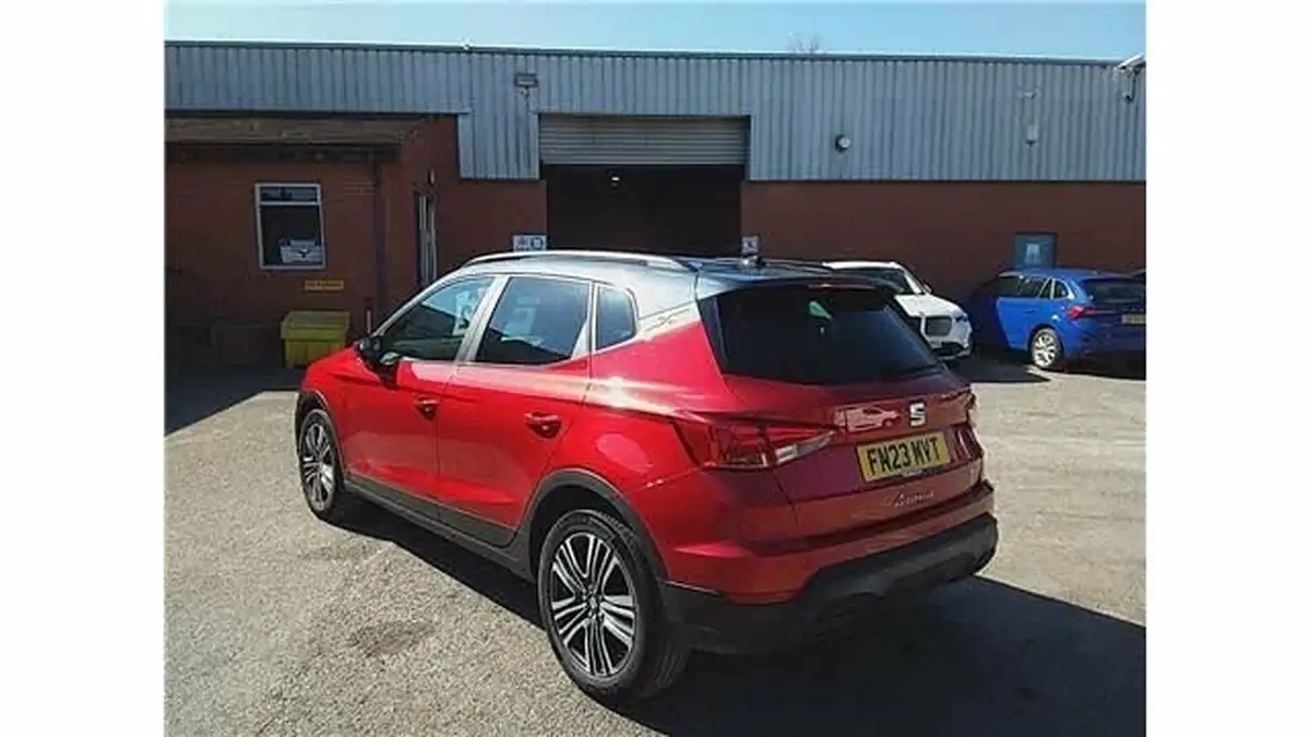 2023-seat-arona-10-tsi-evo-se-edition-big-1