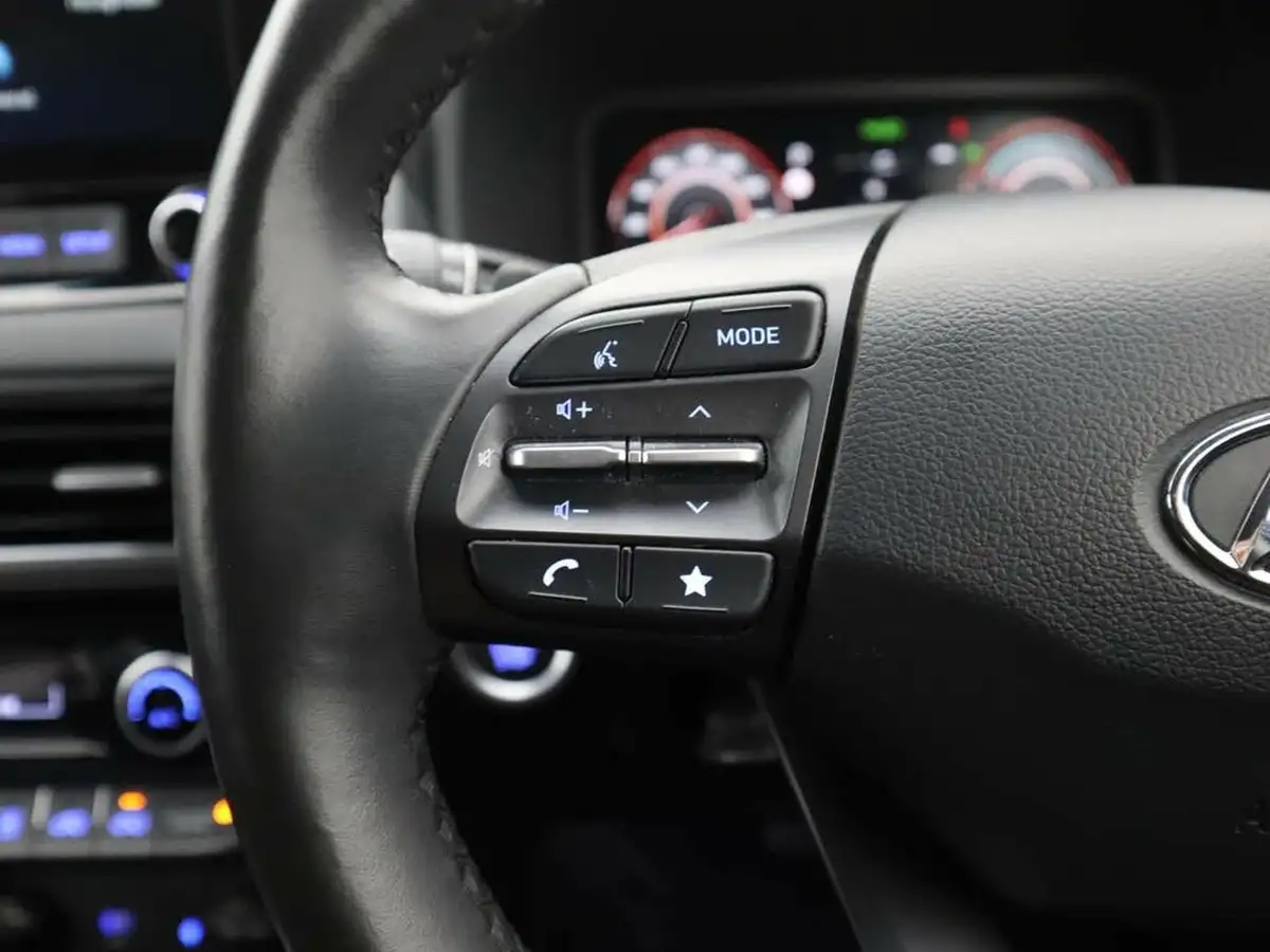 2022-hyundai-kona-16-gdi-premium-big-32