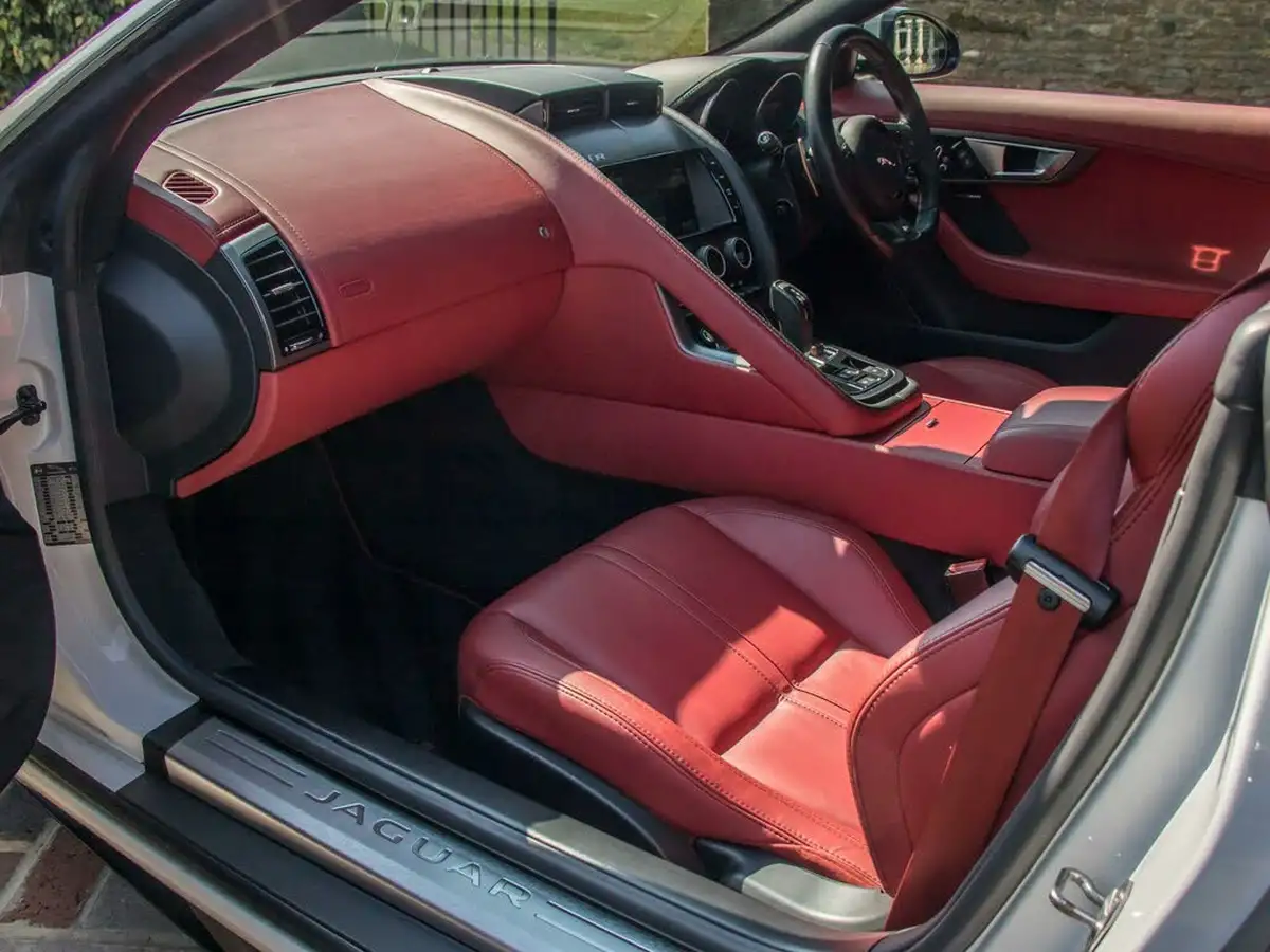 2014-jaguar-f-type-50-r-coupe-big-16