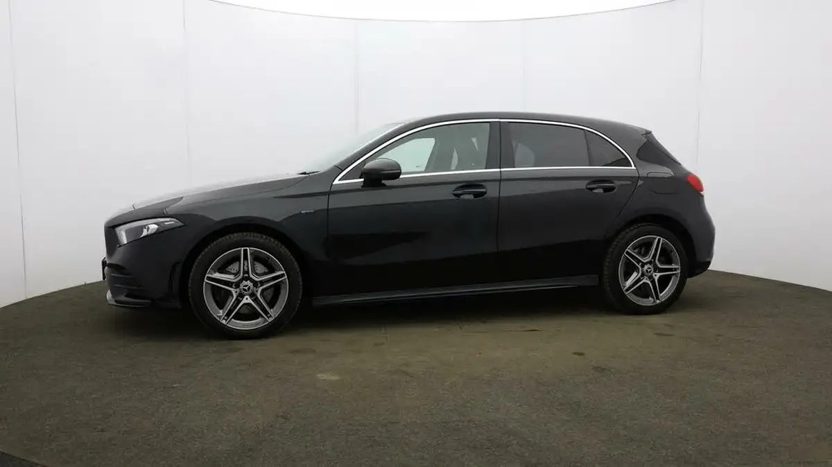 2021-mercedes-benz-a-class-13-a250e-amg-line-hatchback-5d-big-32