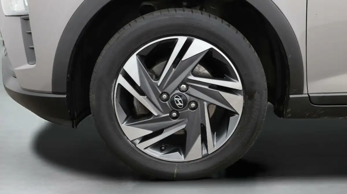 2022-hyundai-bayon-10-t-gdi-se-connect-dct-big-18