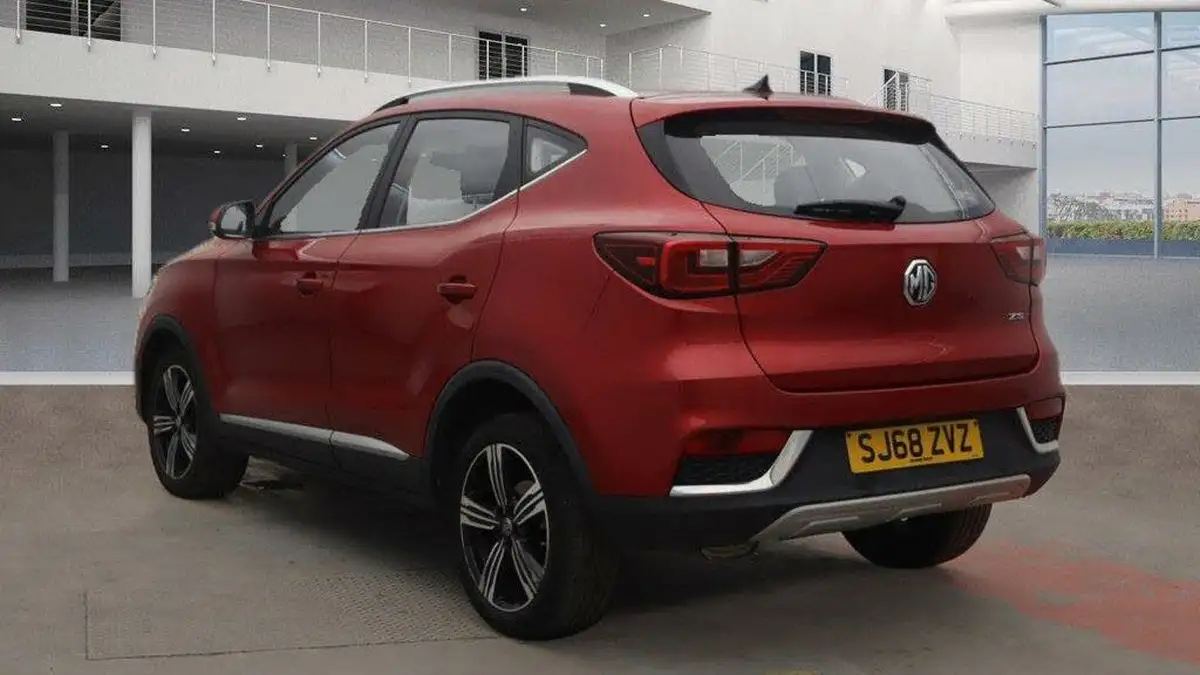 2018-mg-zs-suv-15-vti-tech-exclusive-big-4