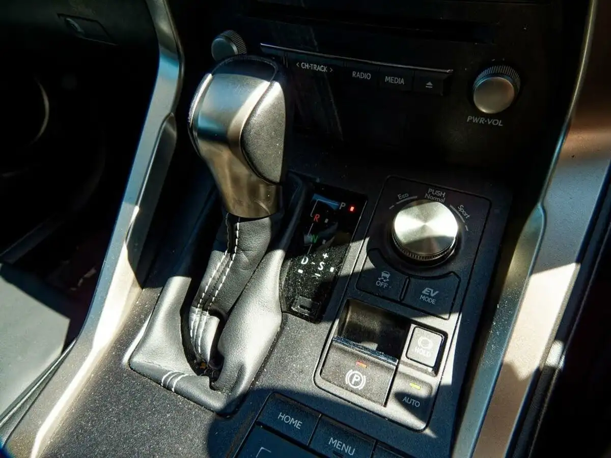 2020-lexus-nx-300h-25-nx-4wd-premium-sport-edition-big-43