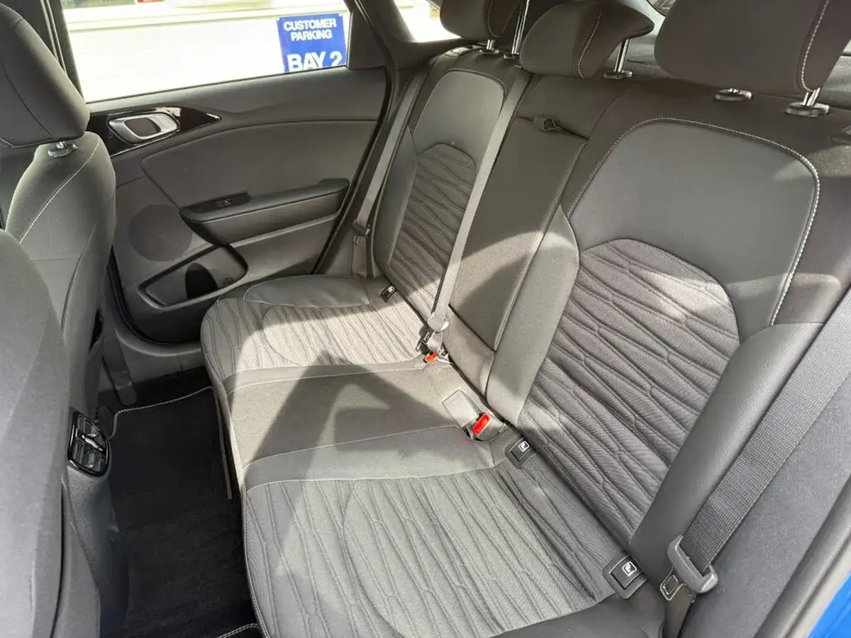 2023-kia-ceed-15-t-gdi-gt-line-158bhp-big-46