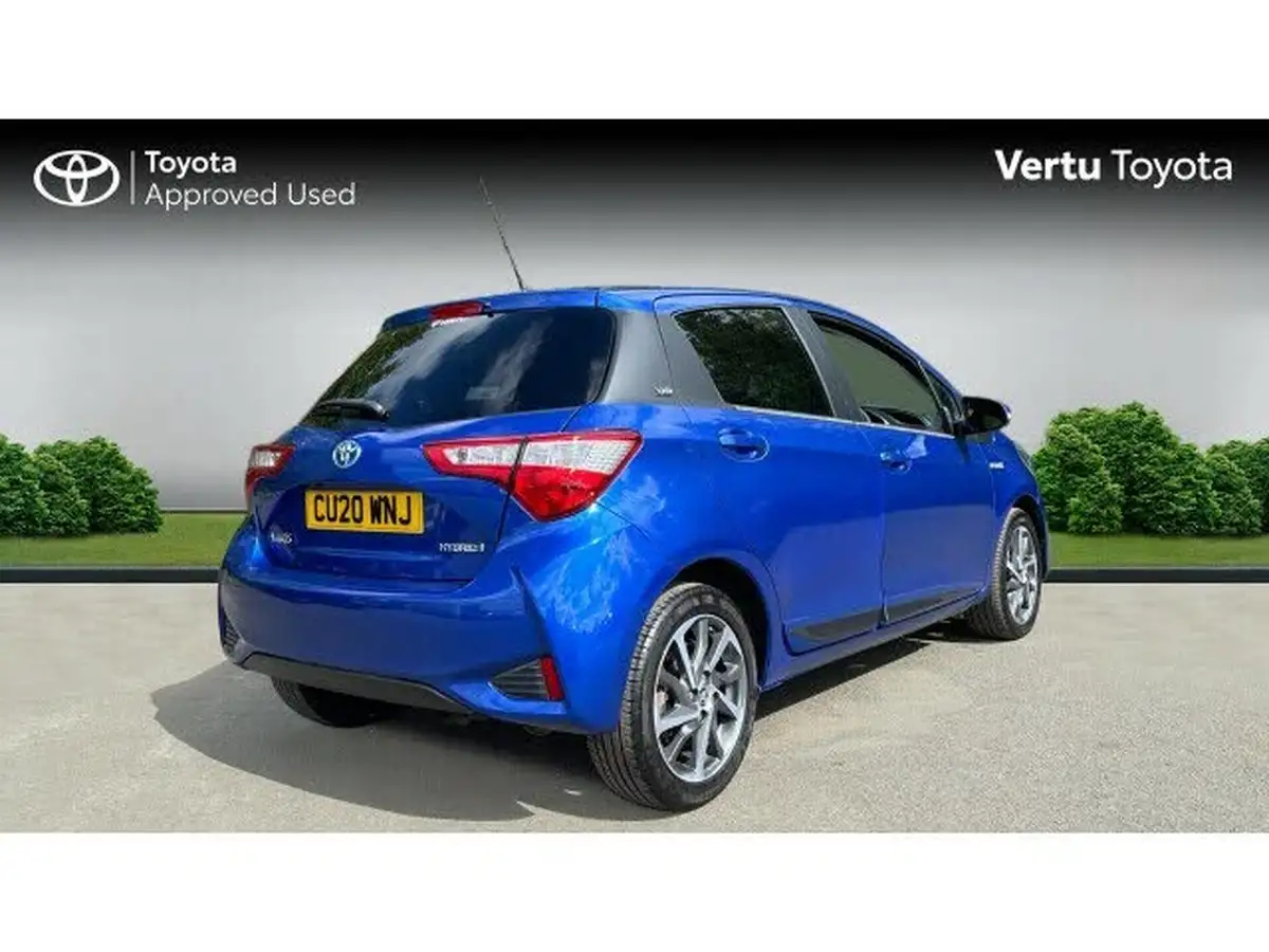 2020-toyota-yaris-15-vvt-i-y20-98bhp-hybrid-1497cc-e-cvt-big-1