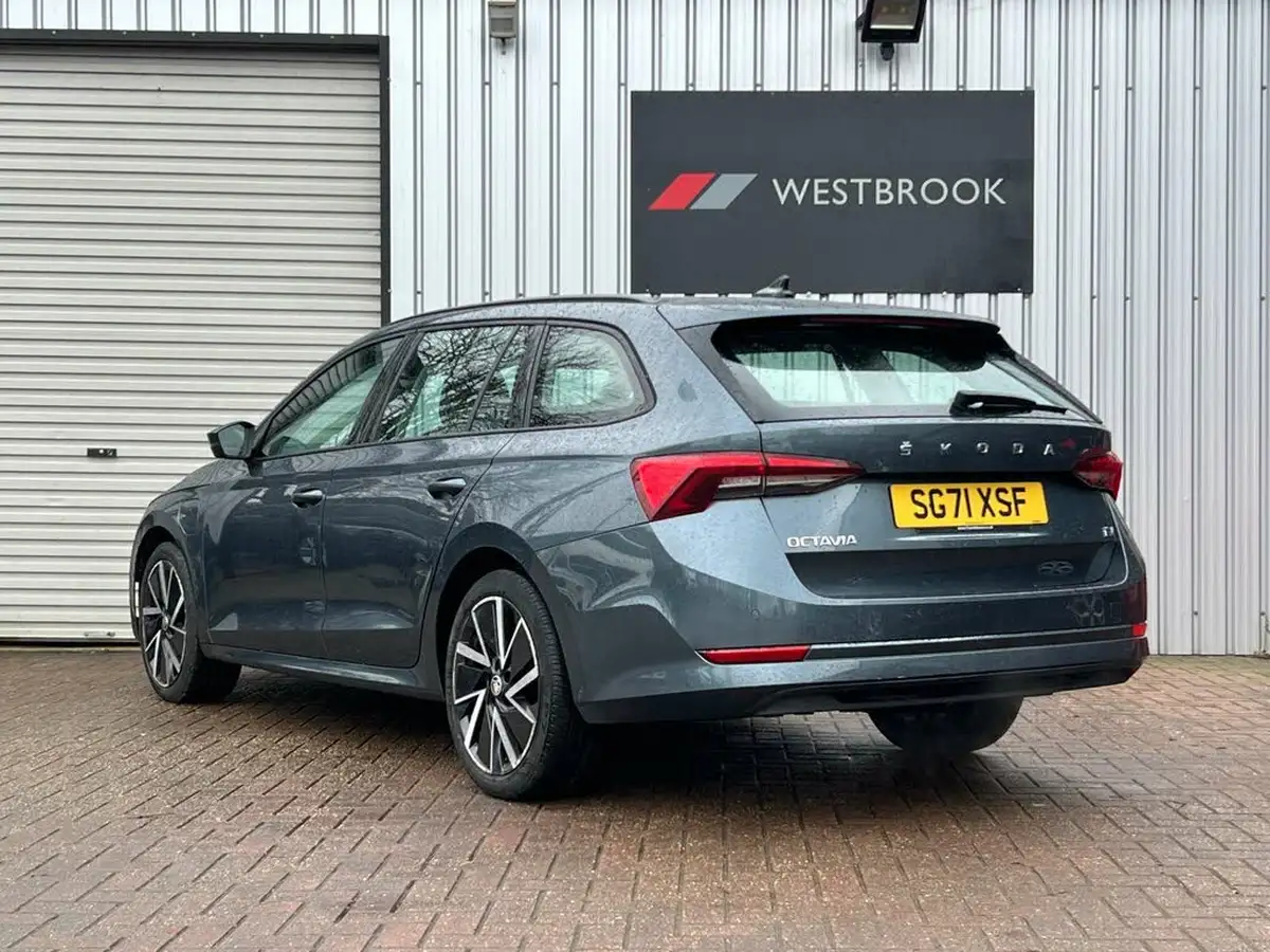2022-skoda-octavia-14-tsi-se-technology-estate-big-9