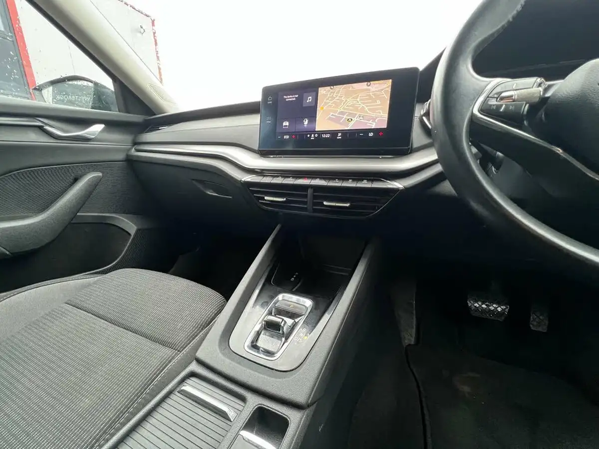 2022-skoda-octavia-14-tsi-se-technology-estate-big-33